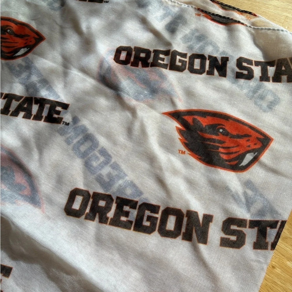 Oregon State Beavers Logo Infinity Scarf